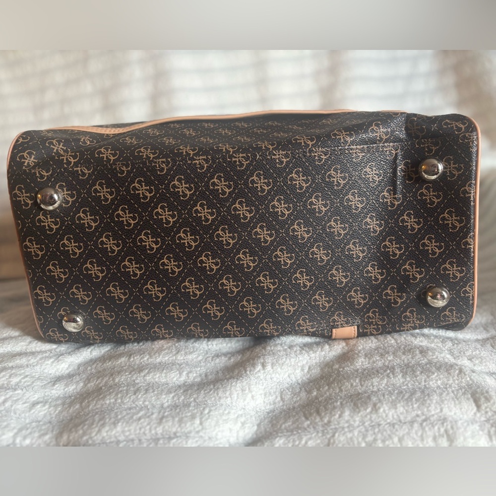 Guess Logo Affair Dome Travel Tote - Picture 3 of 4